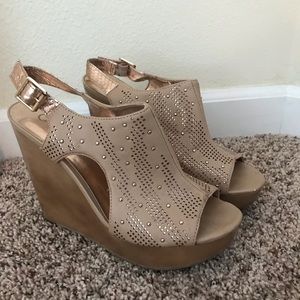 Carlos Santana Wedge Heels